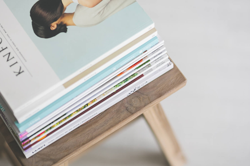 The perfect-bound binding method is suitable for softcover lifestyle and fashion magazines