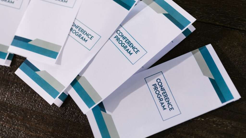 Flyer Printing Guide Paper, Finishes, and Quantity Planning