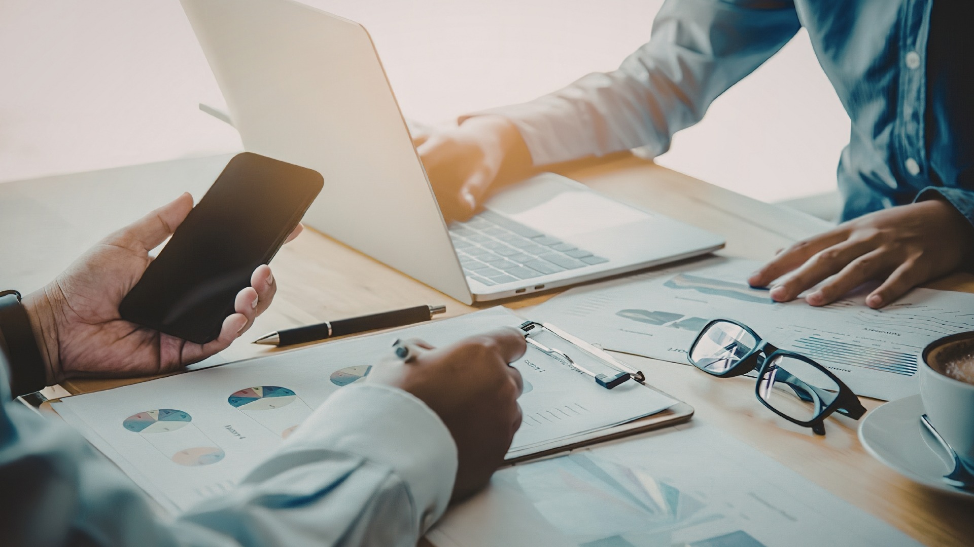 Print Services Explained: Choosing the Right Print Option for Your Project